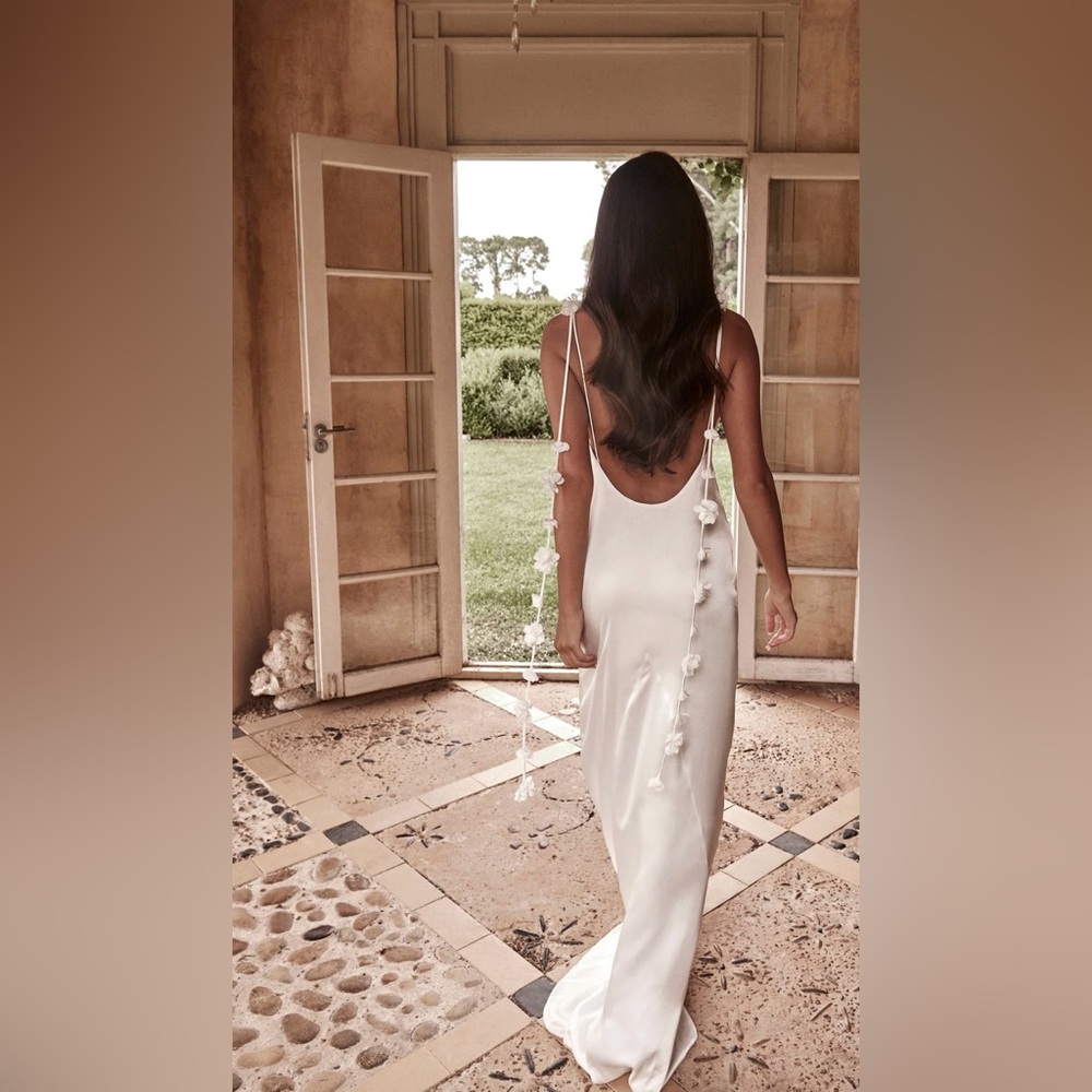Eleonora Rose Gown - Meshki